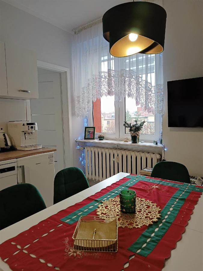 Szmaragdowy Przy Ulicy Opolskiej * Tarnowskie Gory